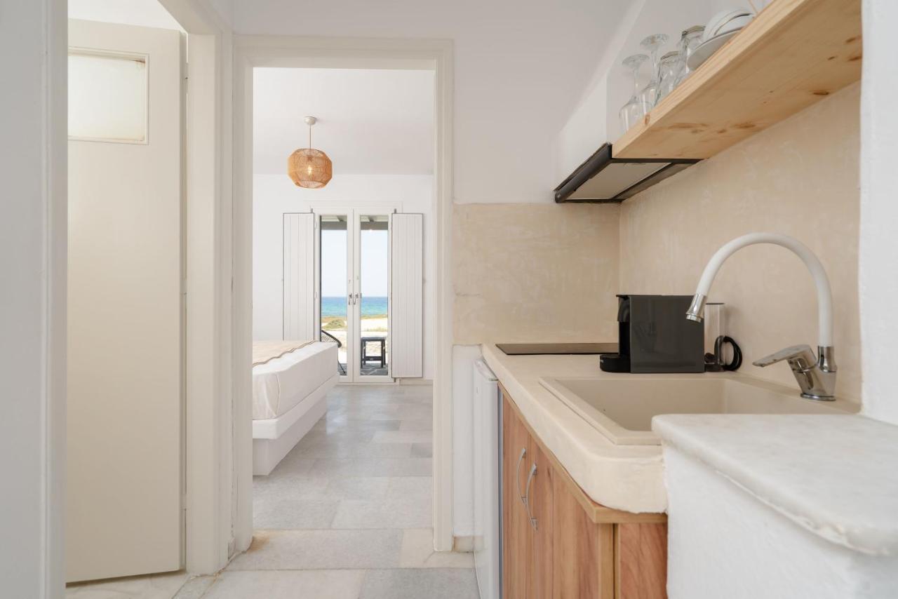 Celestial Seaview Apartments- Apollon Naxos City Екстериор снимка